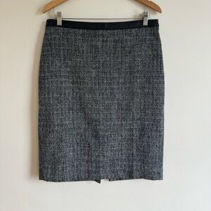 Ann Taylor || Woman’s pencil skirt size 8